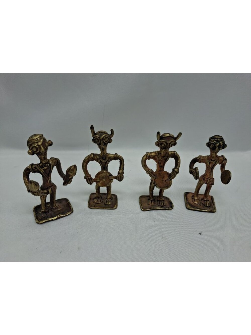 Set of 4 Vintage handcrafted DHOKRA ART MUSICIANS. Metal collectibles - India-